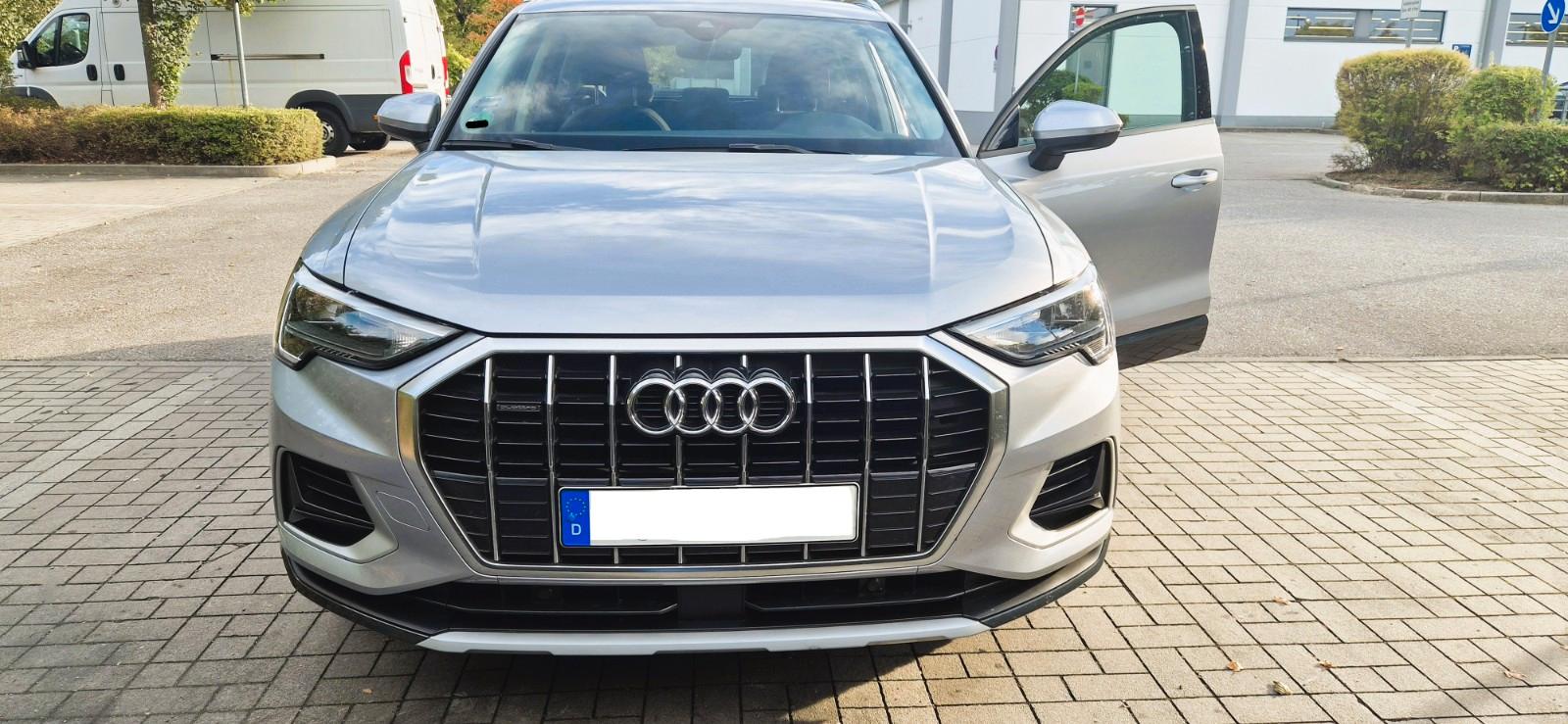 Audi Q3 40 TFSI quattro S tronic -