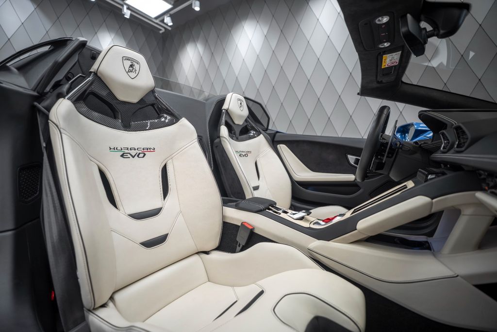 Huracán EVO Spyder BLU SIDERIS LIFT SENSONUM - Bild 18