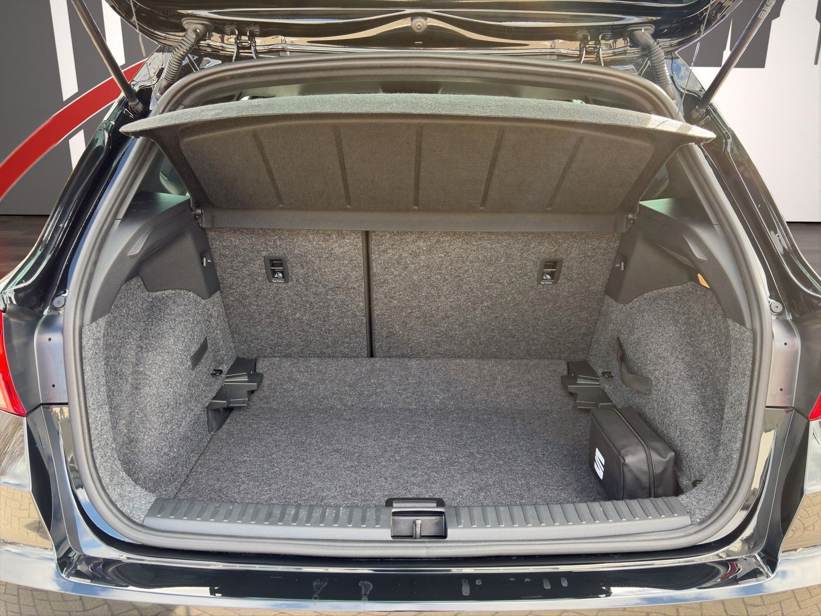 Fahrzeugabbildung SEAT Arona FR 1.0 TSI DSG GJR/LED/SHZ/RFK/APP/PDC/GJR