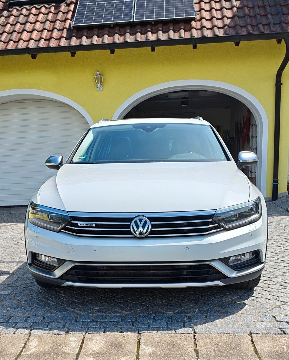 VW Passat Alltrack 2.0 TDI SCR 176kW DSG 4MOT A...