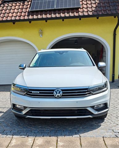VW Passat Alltrack 2.0 TDI SCR 176kW DSG 4MOT A...