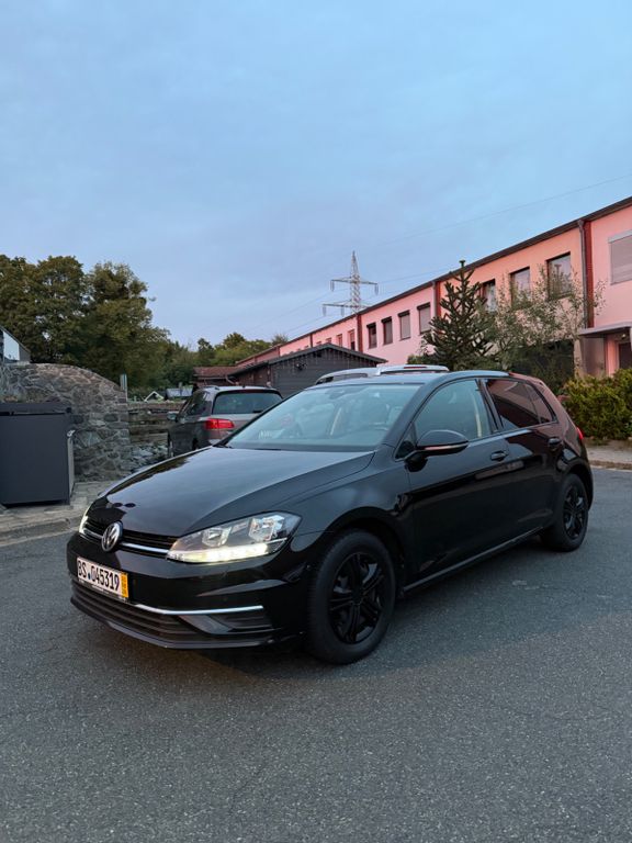 Image of Volkswagen Golf