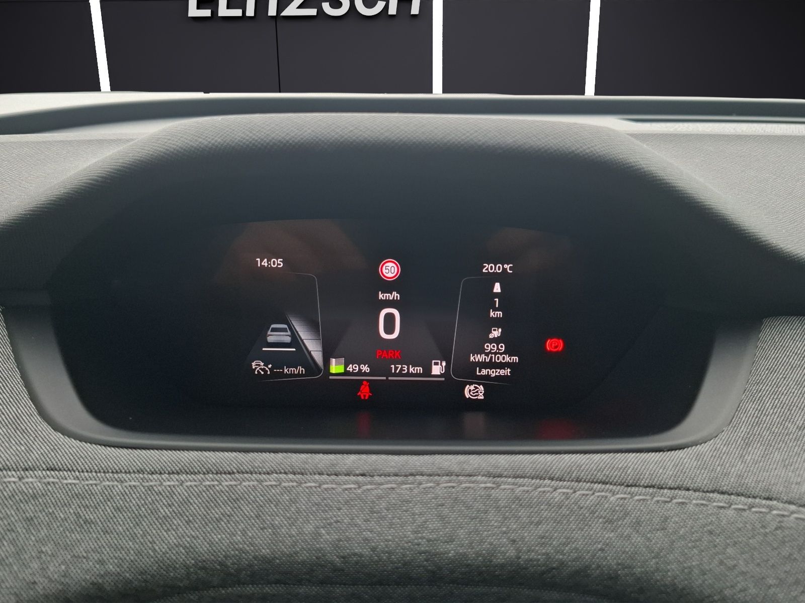 Fahrzeugabbildung SKODA Enyaq 60 Loft LED AHK Navi ACC PDC
