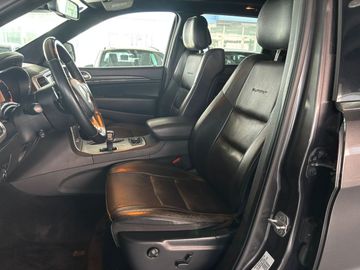 Jeep Grand Cherokee - 10