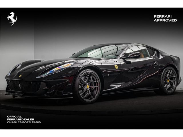 FERRARI 812