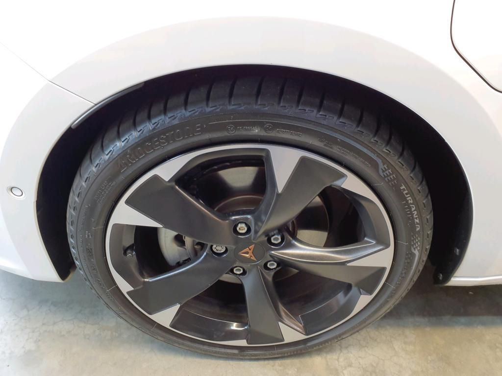Cupra Leon SP 1.4 TSI e-HYBRID 150kW Tempo*PDC*RFK*Nav