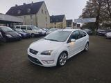 Ford Focus Lim. ST RECARO-Sitze*18"Alu*Leder*Navi - Ford Focus aus 2007 mit Benzin-Antrieb: Limousine