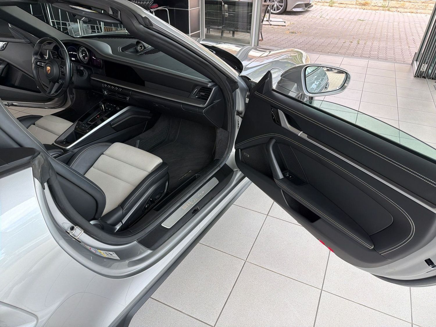 Porsche 992 Turbo Cabriolet BOSE PASM 360 APPROVED 5 27 foto 19
