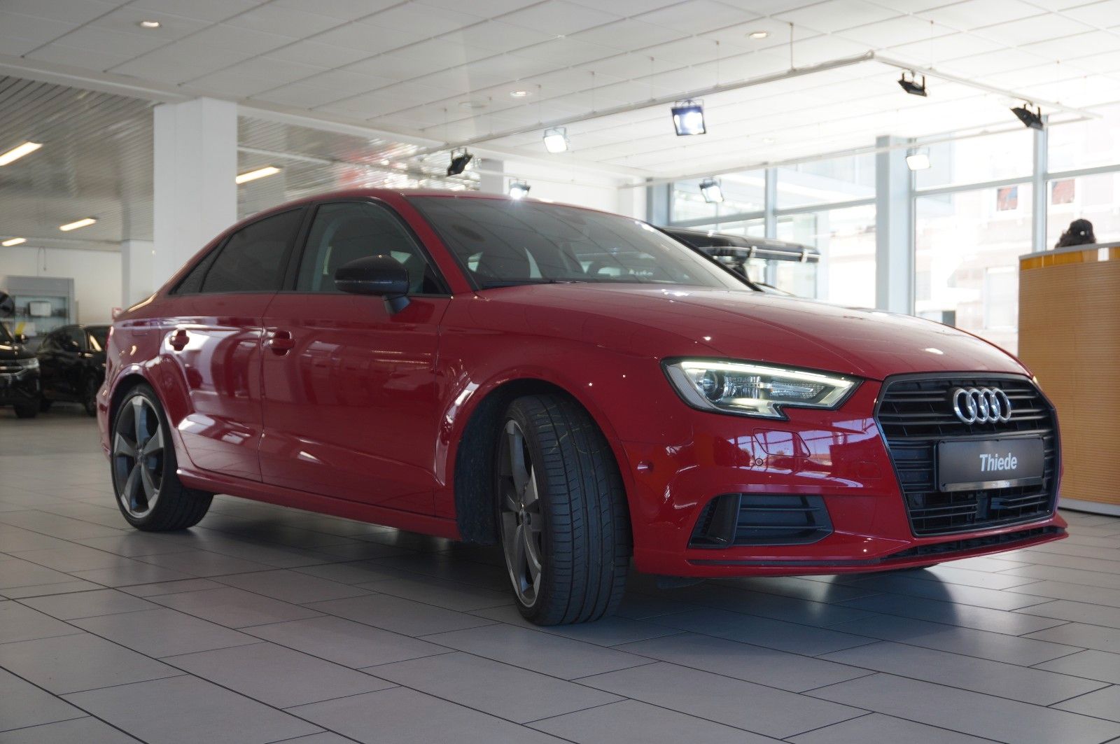 Fahrzeugabbildung Audi A3 LIM. 35 TDI S-TRONIC SPORT NAVI/SH/KAMERA/AHK
