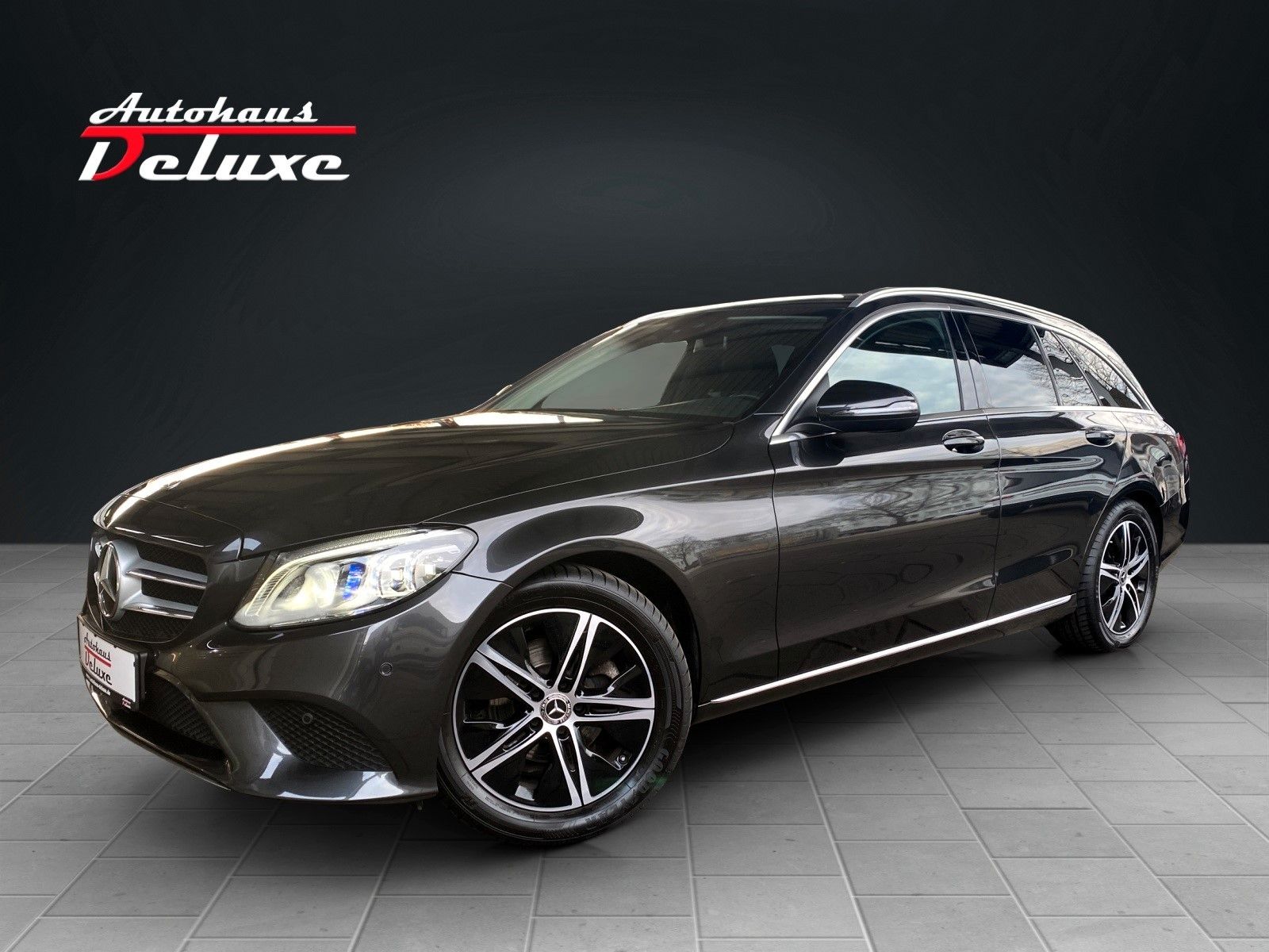 MERCEDES-BENZ C 180 T AVANTGARDE NAVI-KAMERA-PANORAMA-AHK