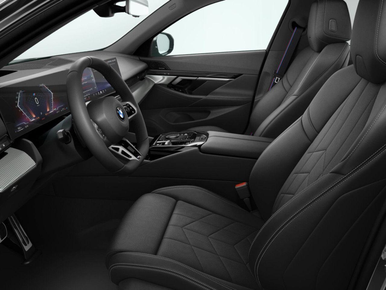 BMW 520d xDr M Sport Pro Pano,AHK,Iconic,St+Go,360°