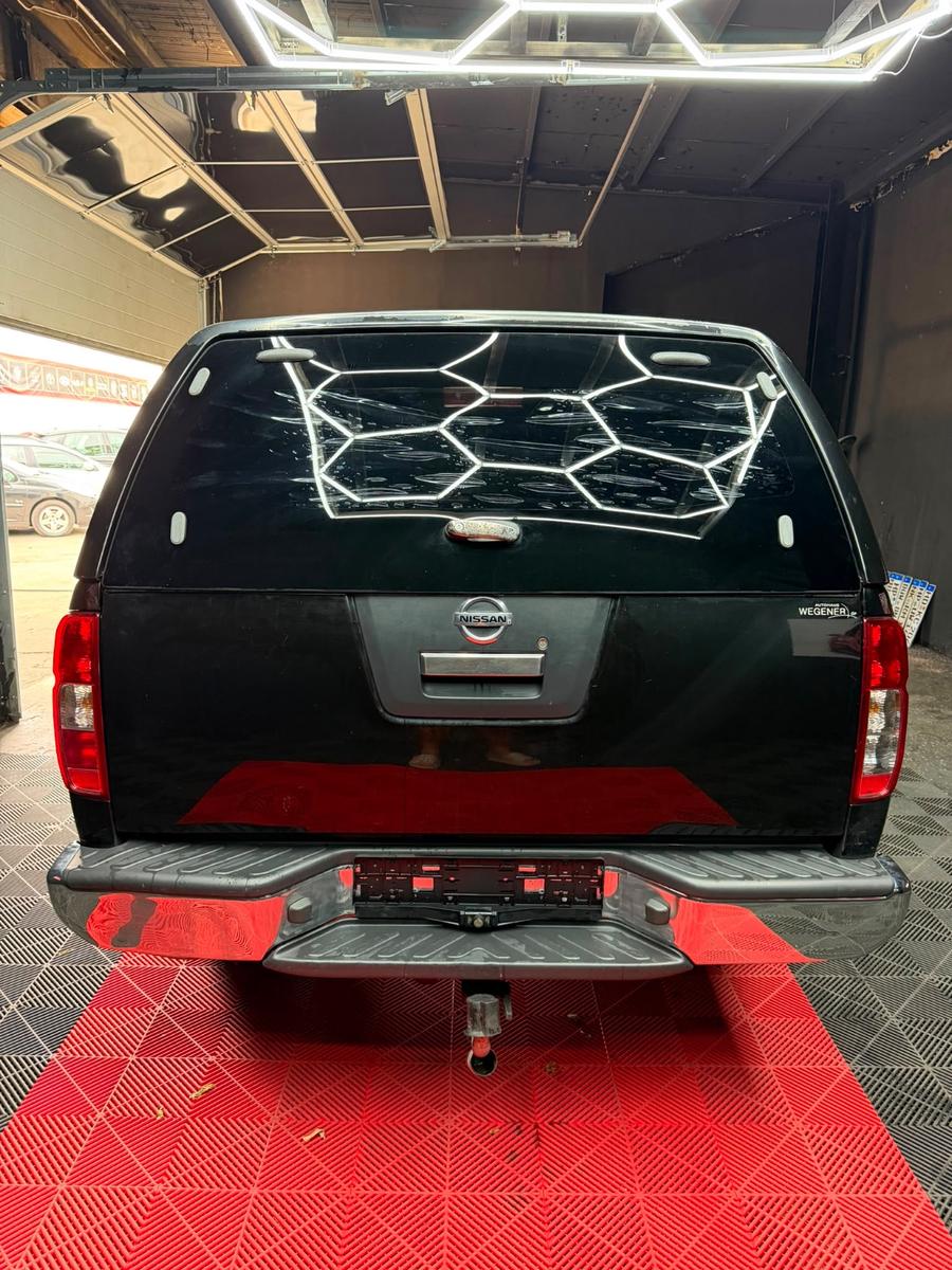 Nissan Navara Double Cabine SE 4x4 | 171 ch | BVA | Double cabine | Phares bi-xénon | Sièges chauffants | GPS | Attelage amovible