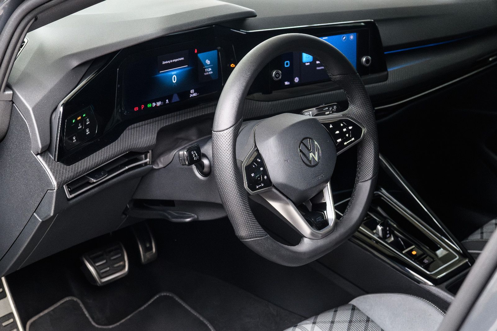 Fahrzeugabbildung Volkswagen Golf VIII R-Line +Led +Keyless+We Connect Plus