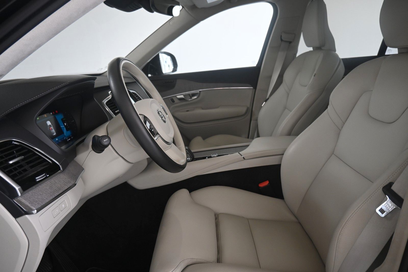 Fahrzeugabbildung Volvo XC90 T8 AWDUltimate Dark Recharge Plug-In Hybrid