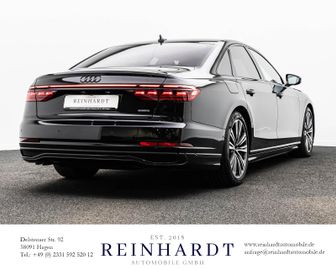 Audi A8 - 8