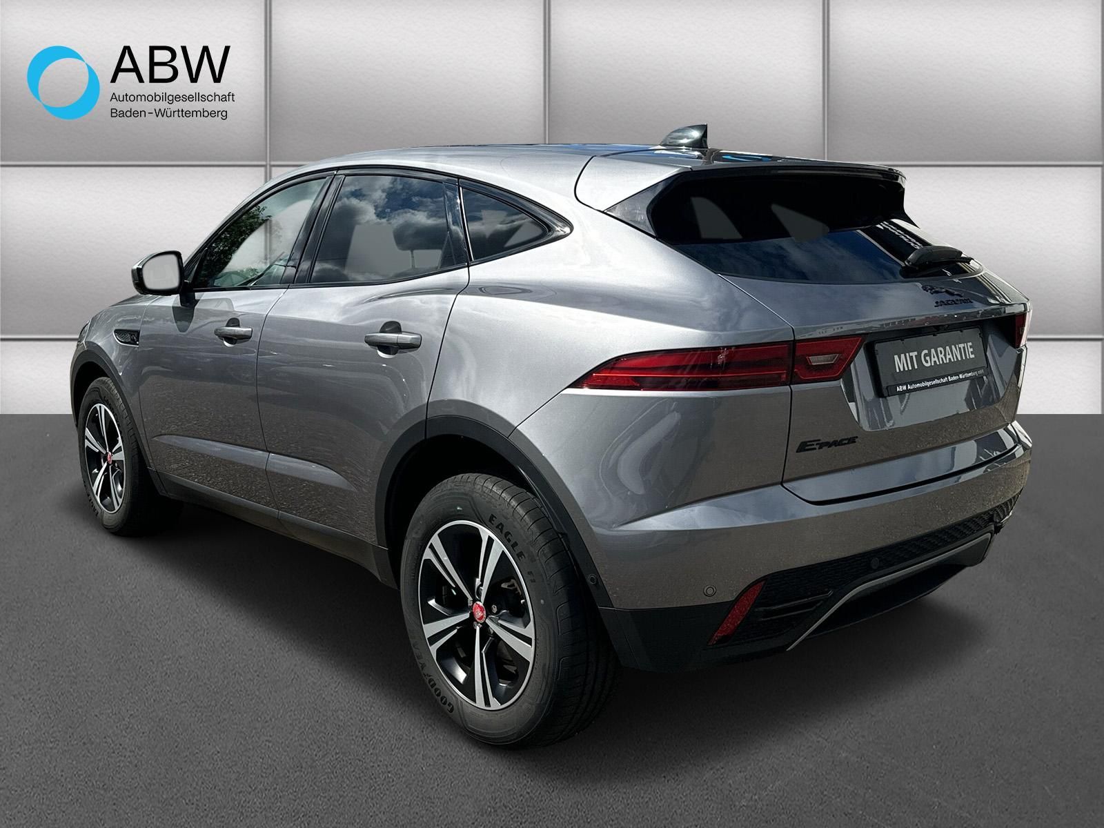 Fahrzeugabbildung Jaguar E-Pace S AWD 2.0 Diesel Mild-Hybrid EU6