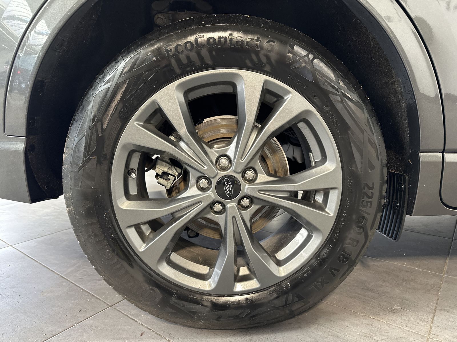Fahrzeugabbildung Ford Kuga 2.5 Duratec PHEV ST-Line X NAV+LED+B&O+PANO