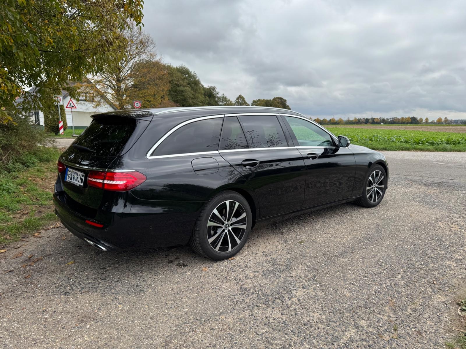 Mercedes-Benz E 300 d T Autom.