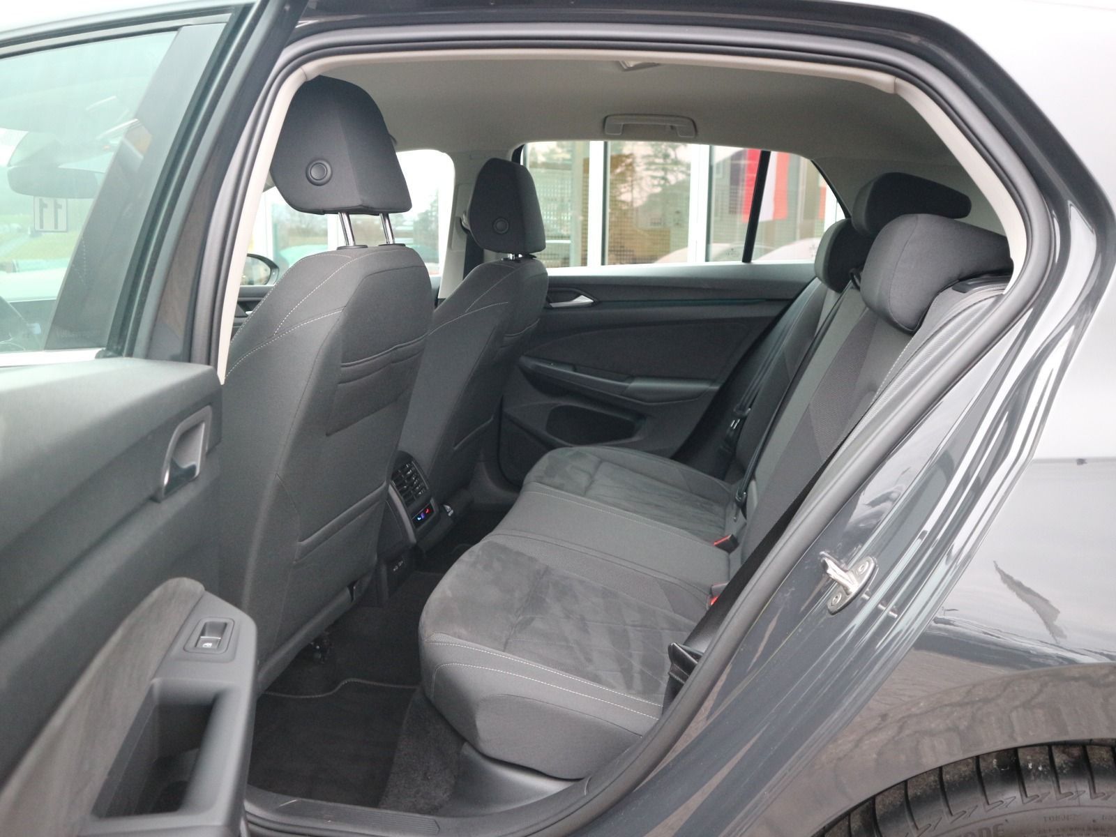 Volkswagen Golf - Bild 7