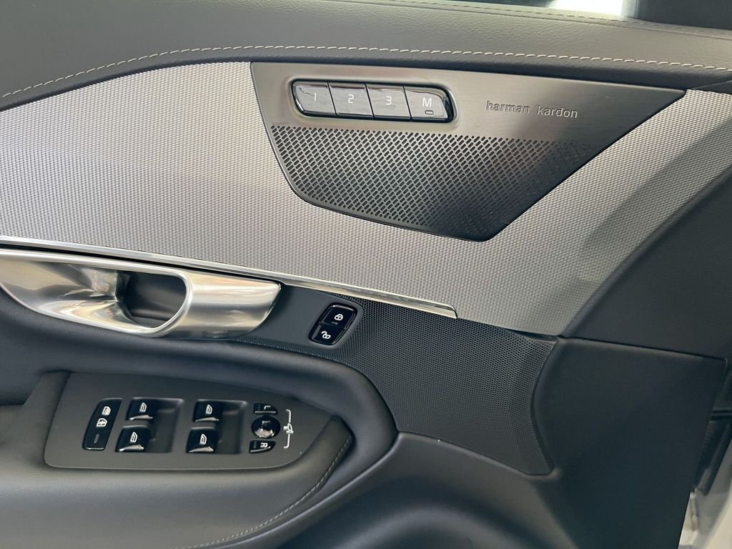 Volvo XC90 T8 Plus Bright Recharge AWD HeadUp Pano 360