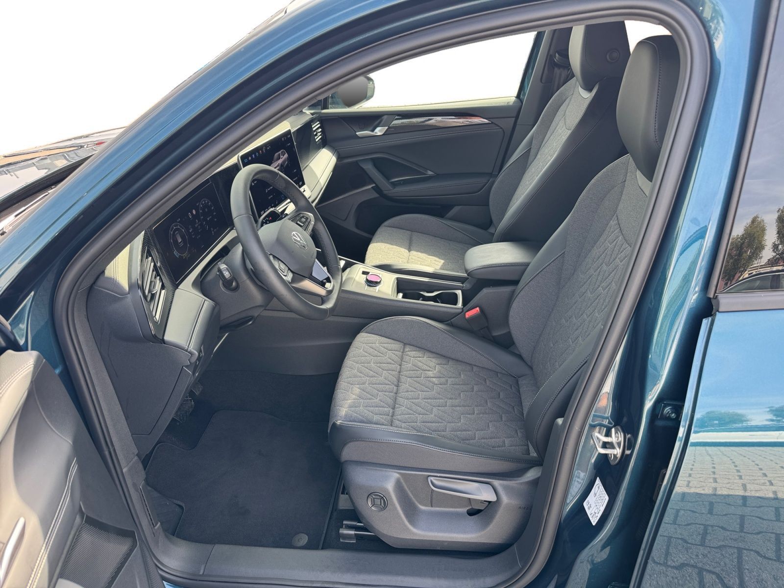 Volkswagen Tiguan Life 1.5 eTSI DSG STHZG. 360°VIE foto 4