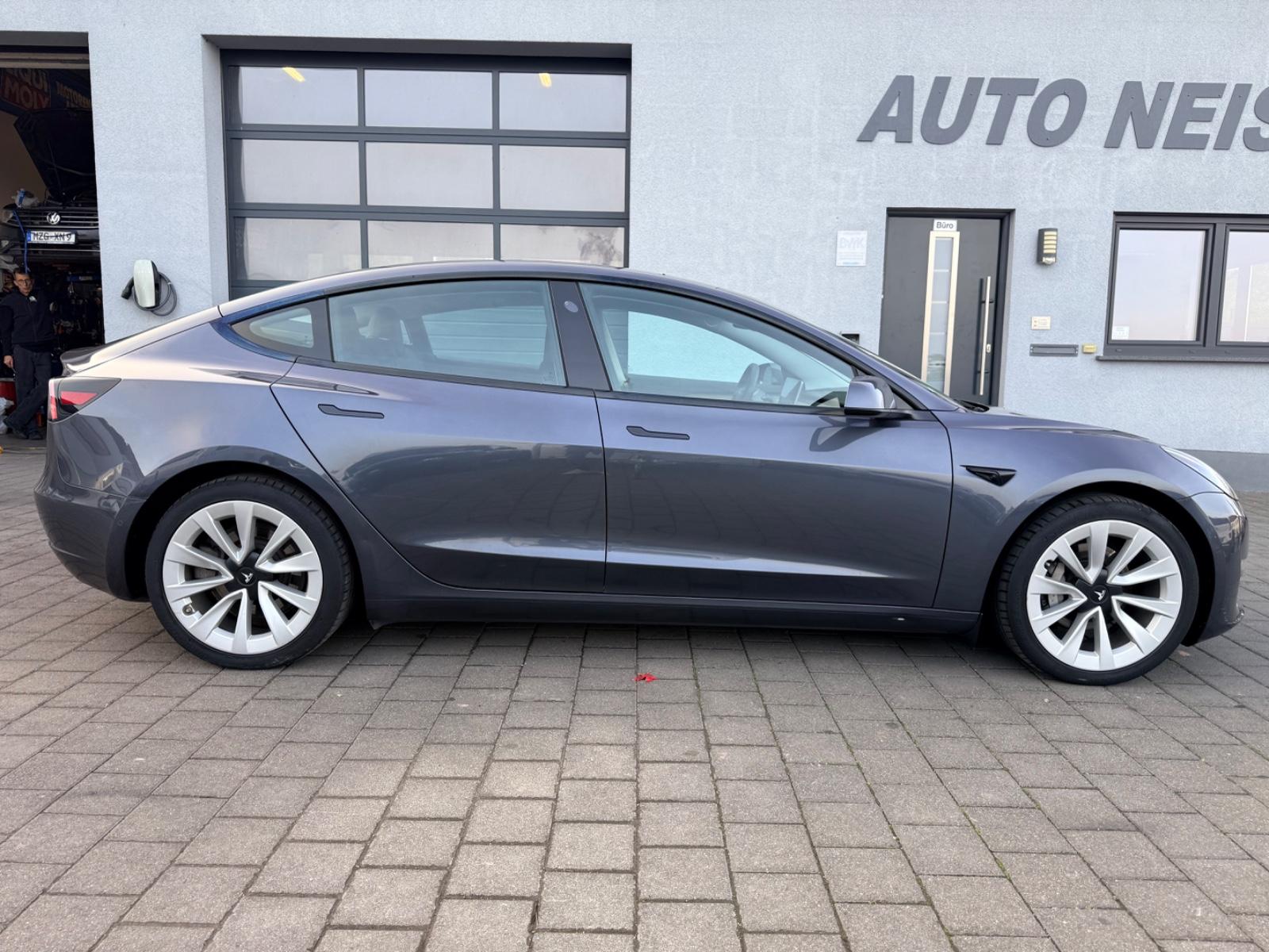 Tesla Model 3 Long Range 441ch 4x4 - 1 ère main - Pompe à chaleur - Camera 360 - Autopilot