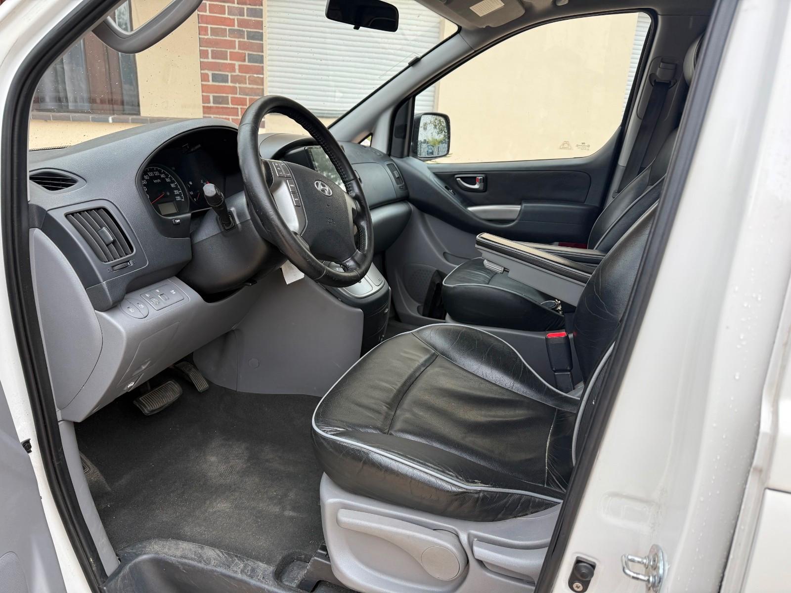 Hyundai H-1 Travel Premium+Leder+Navi+SHZ+AHK