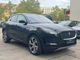 Jaguar E-Pace P200 S AWD PANO KAMERA LEDER - gebrauchte Jaguar E-Pace aus dem Jahr 2019