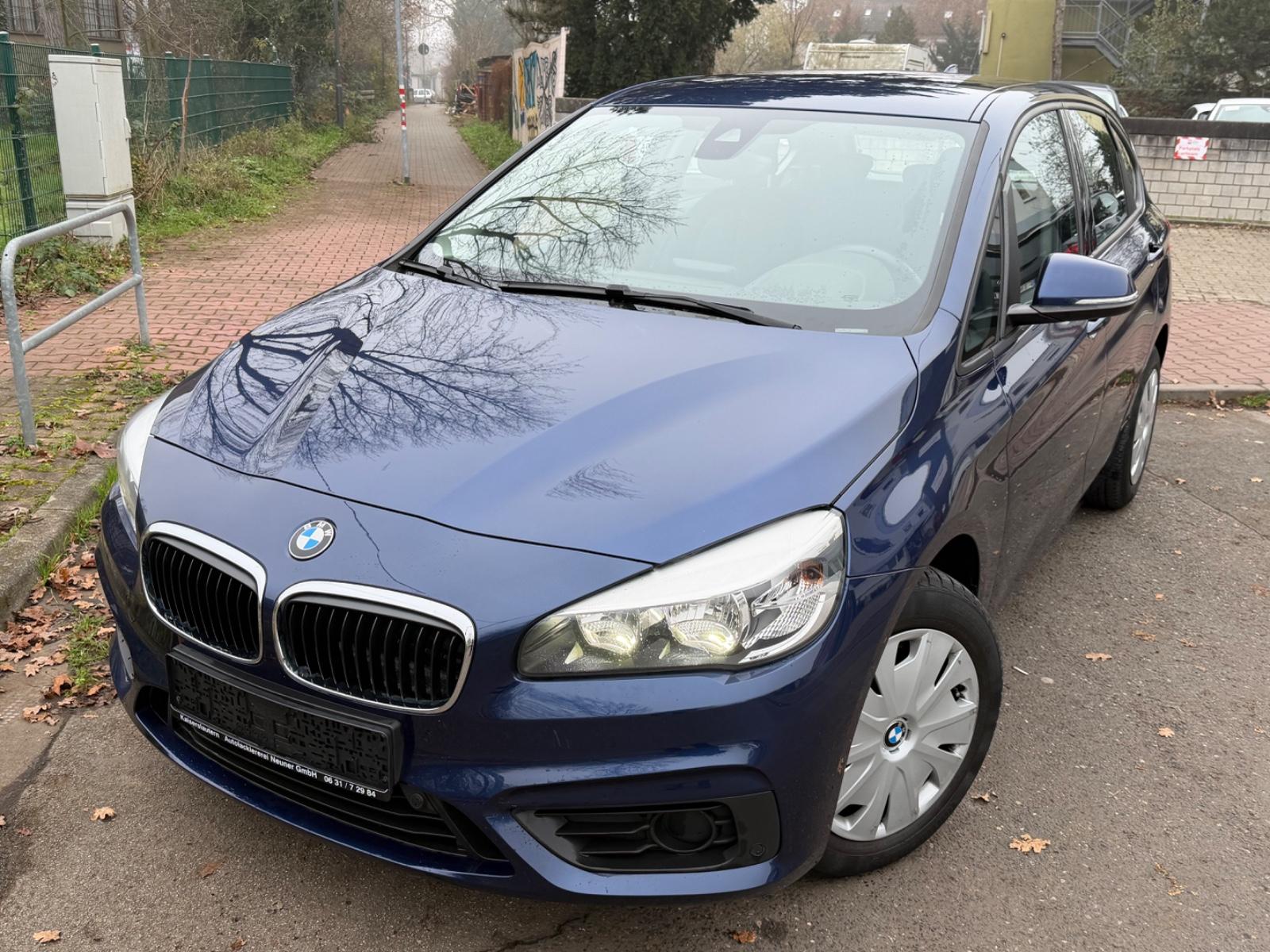 BMW 218 Active Tourer * 1 Hand * Navi