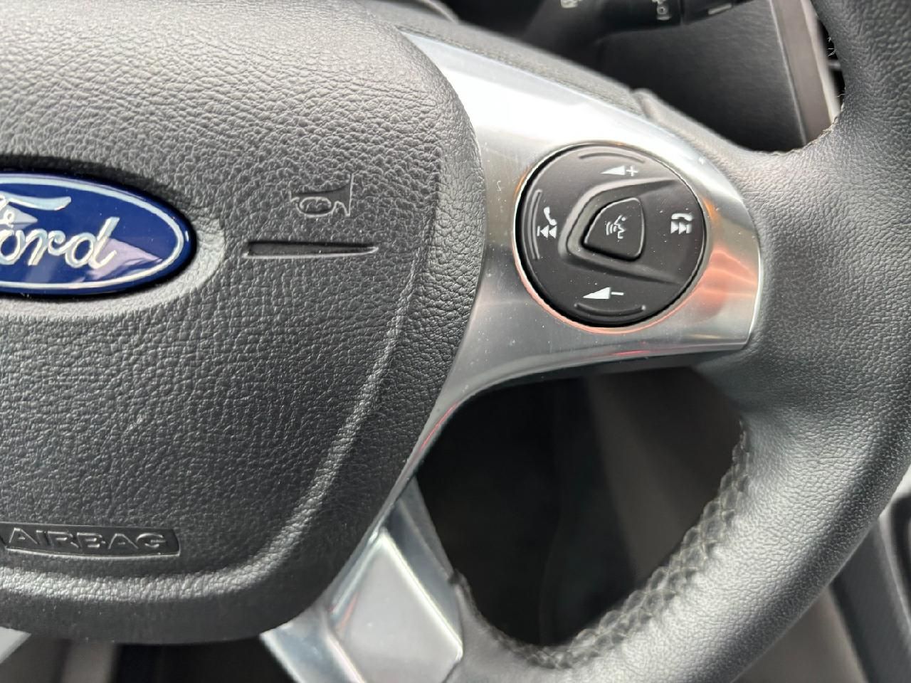 Fahrzeugabbildung Ford Tourneo Connect Kfz-St: 274€, 8566 BUT00172