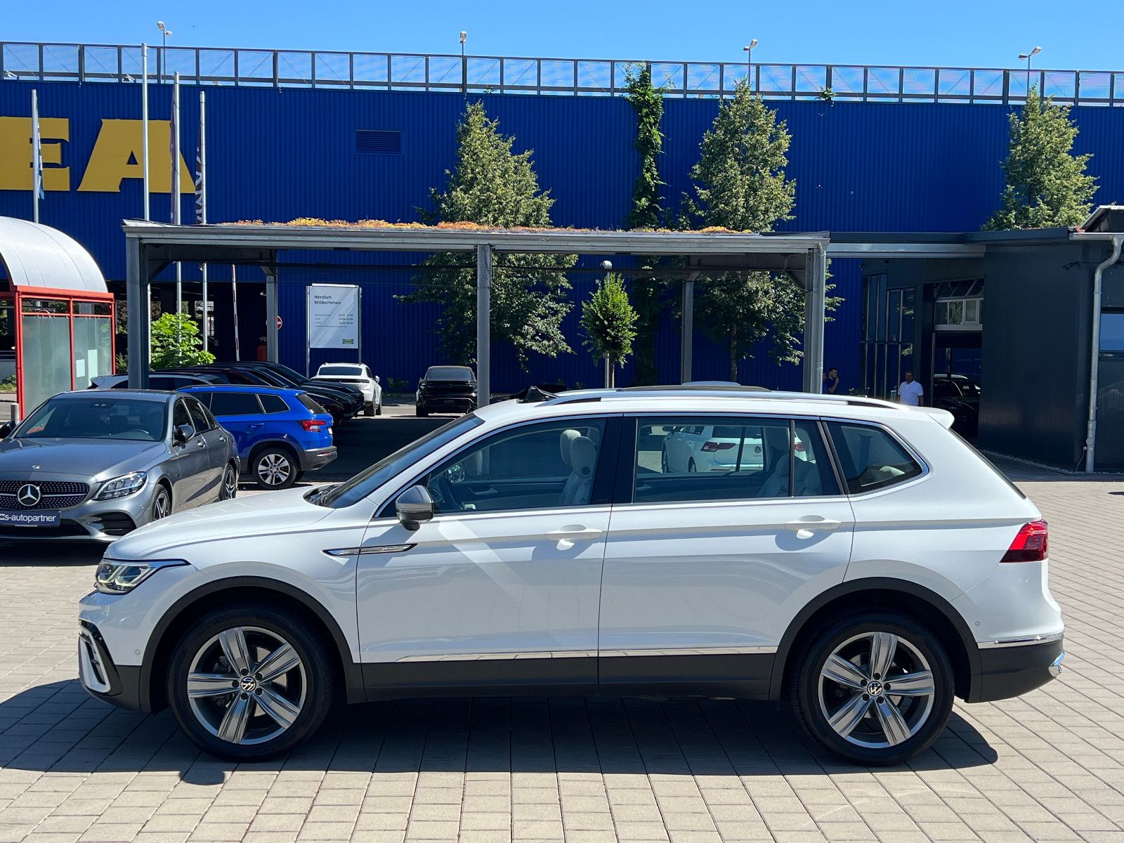 Volkswagen Tiguan 2,0 TDI Allspace Eleganc 4M *7SITZER-PANO imagem 2