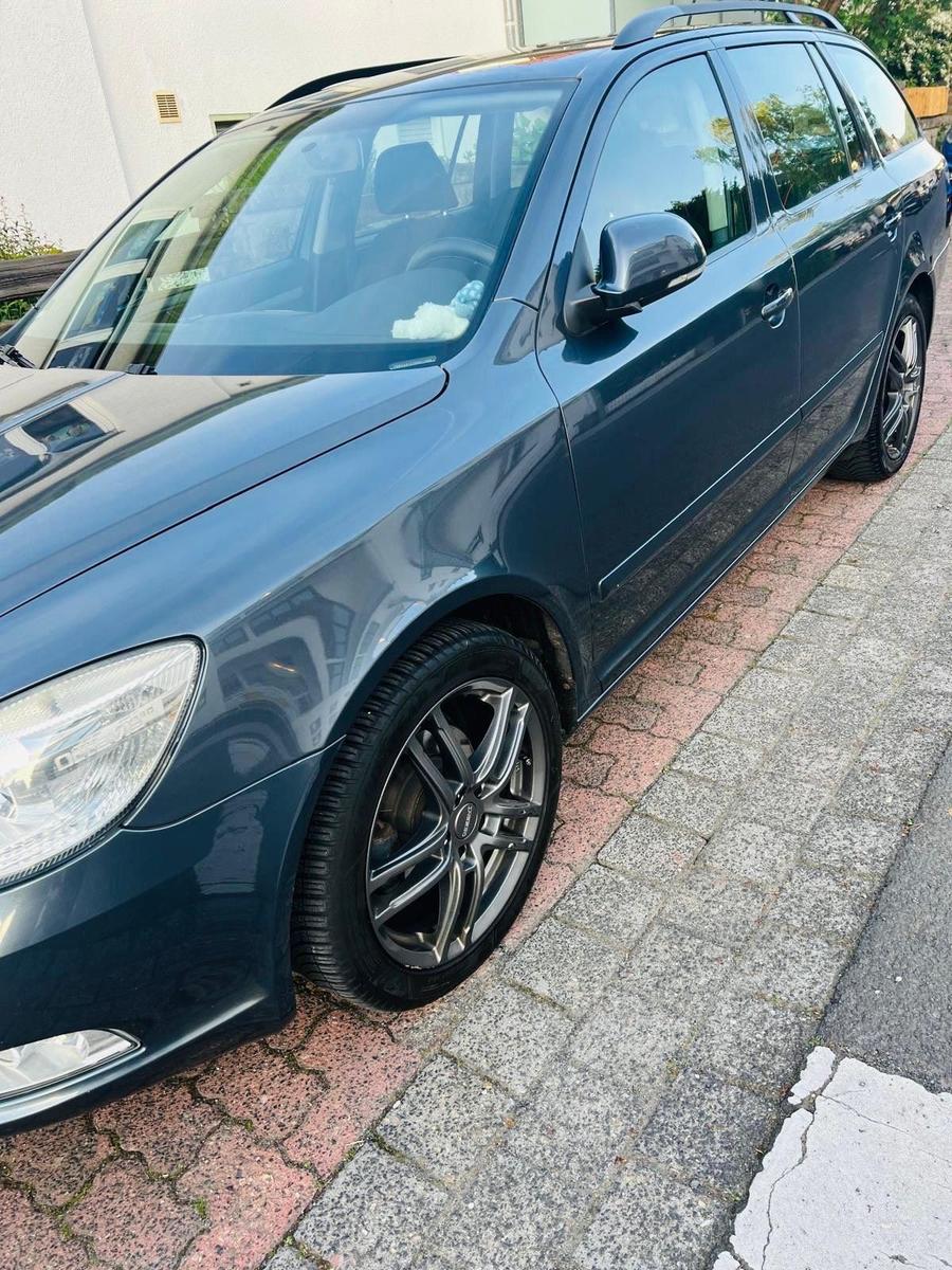 Skoda Octavia 2009 — photo 9