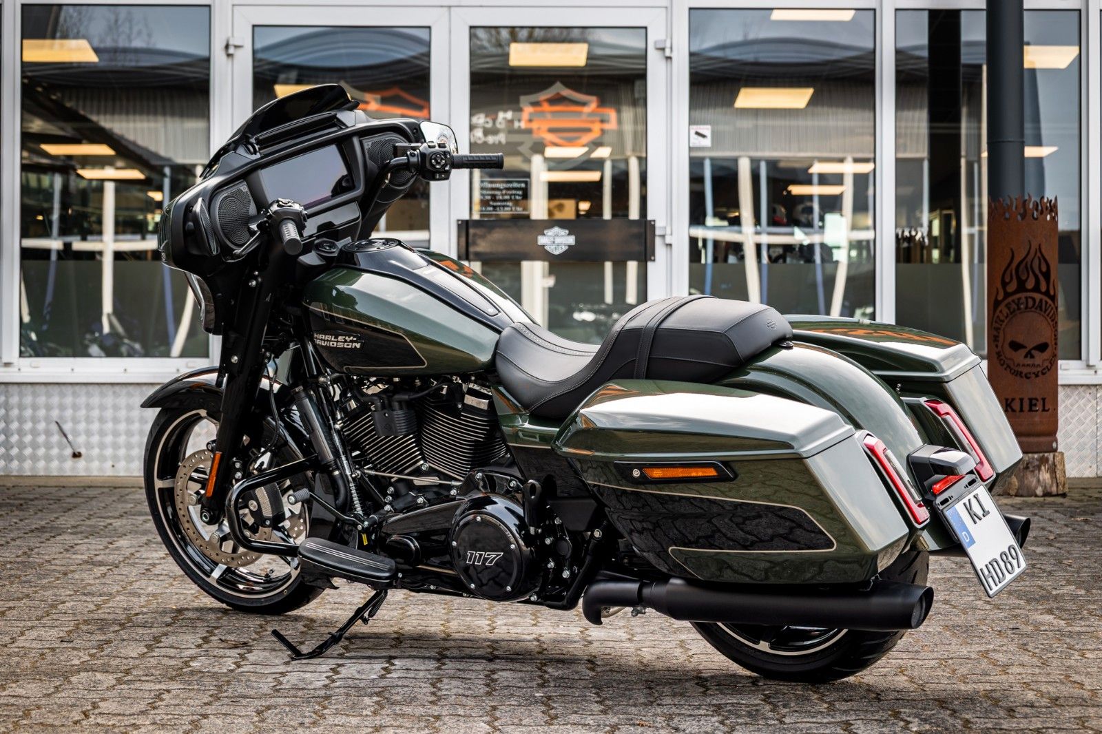 Fahrzeugabbildung Harley-Davidson Street Glide FLHX MY26 117 CUI