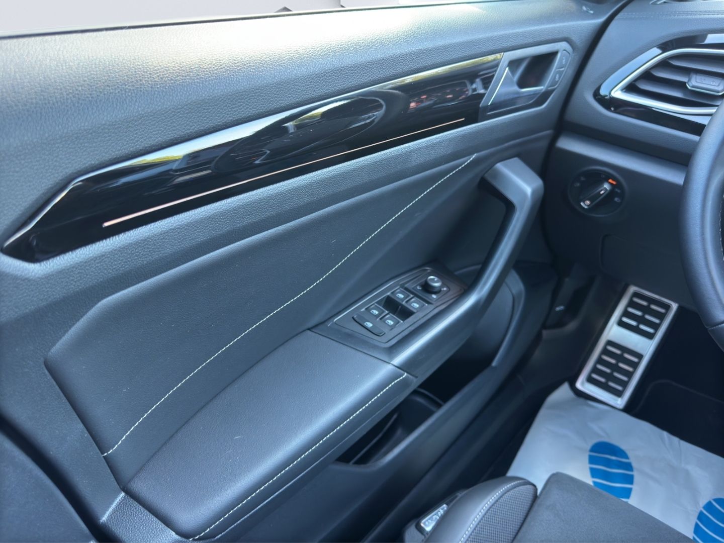 T-Roc 1.5 TSI EU6d 1.5TSi DSG R-Line LED Matrix 