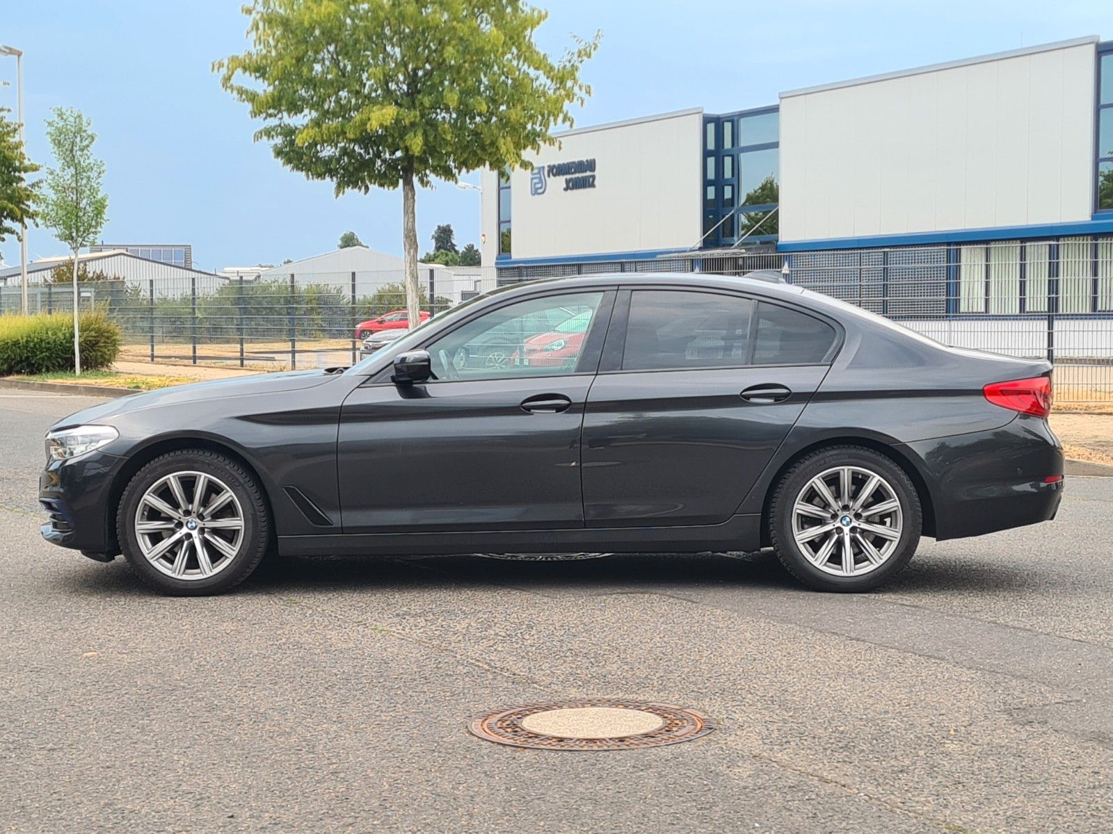 BMW Limousine 520d xDrive Sport Line Autom. Navi HUD foto 2