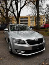 Skoda Octavia 1.4 TSI DSG Green tec Ambition Combi... - Skoda Octavia Gebrauchtwagen in München