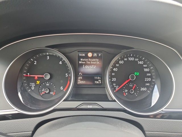Fahrzeugabbildung Volkswagen Passat Variant TDI Elegance DSG Matrix AHK Navi
