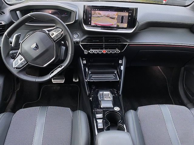 Fahrzeugabbildung Peugeot 208 GT MildHybrid 145 e-DSC6