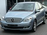 Mercedes-Benz B 200 CDI Automatik Leder Navi Xeno Elektr.Sitze - Mercedes-Benz B 200 Gebrauchtwagen in Frankfurt