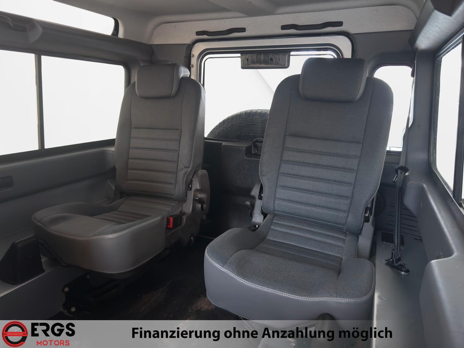 Land Rover Defender 90 TD4 122ch - 1 ère main - 4 Places -  Attelage - Carnet entretien