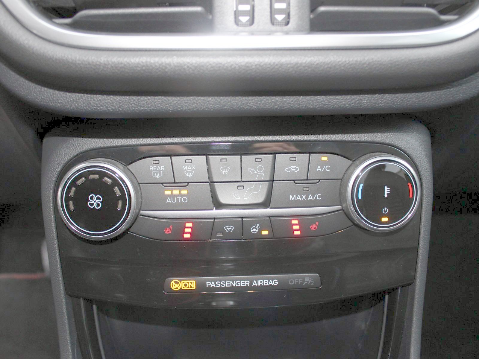 Fahrzeugabbildung Ford Puma ST-Line X 1,0 EcoBoost Mild Hybrid