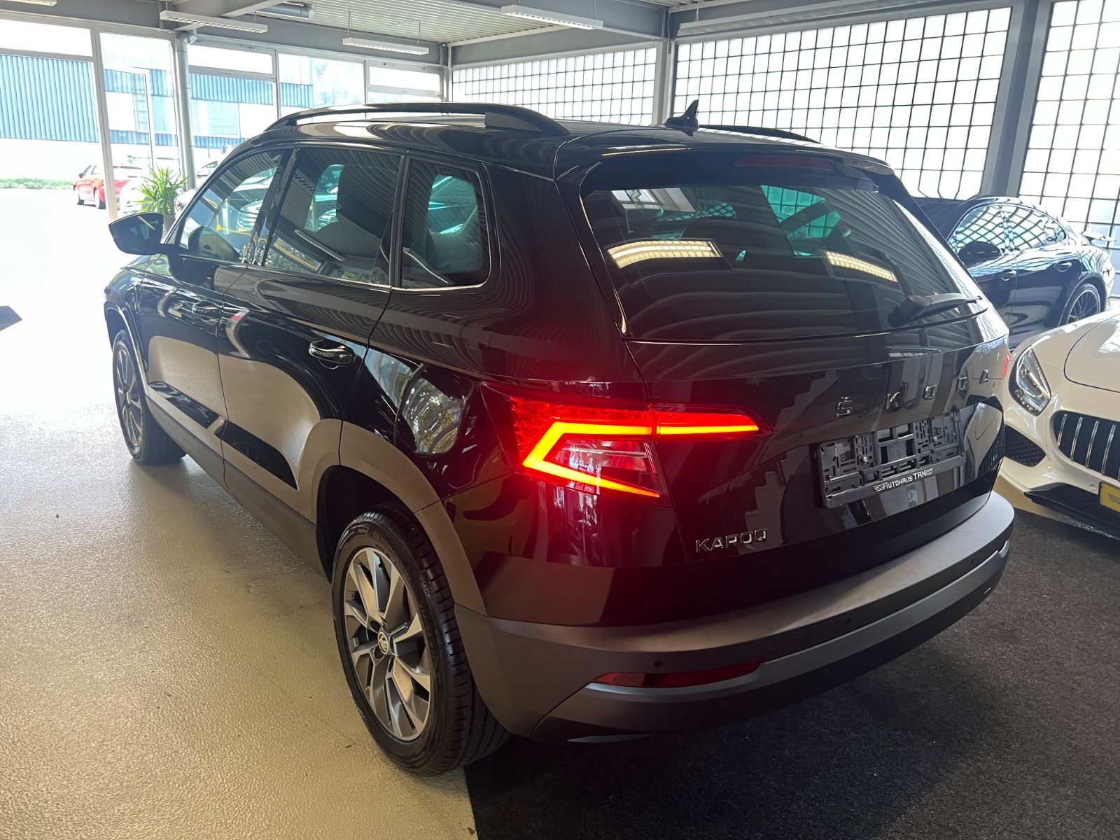 Fahrzeugabbildung SKODA Karoq Clever *4x SITZHEIZUNG*BEHEIZBARES LENKRAD