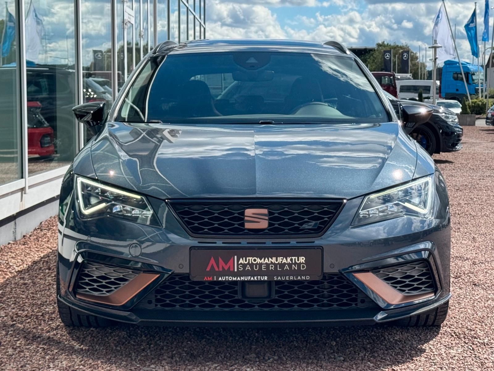 Seat Leon ST Cupra R 300 4Drive*Pano*Beats*Schale*