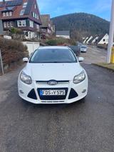 Ford Focus 1,0 EcoBoost 92kW SYNC Edition Turnier... - Ford Focus aus 2012: Ecoboost