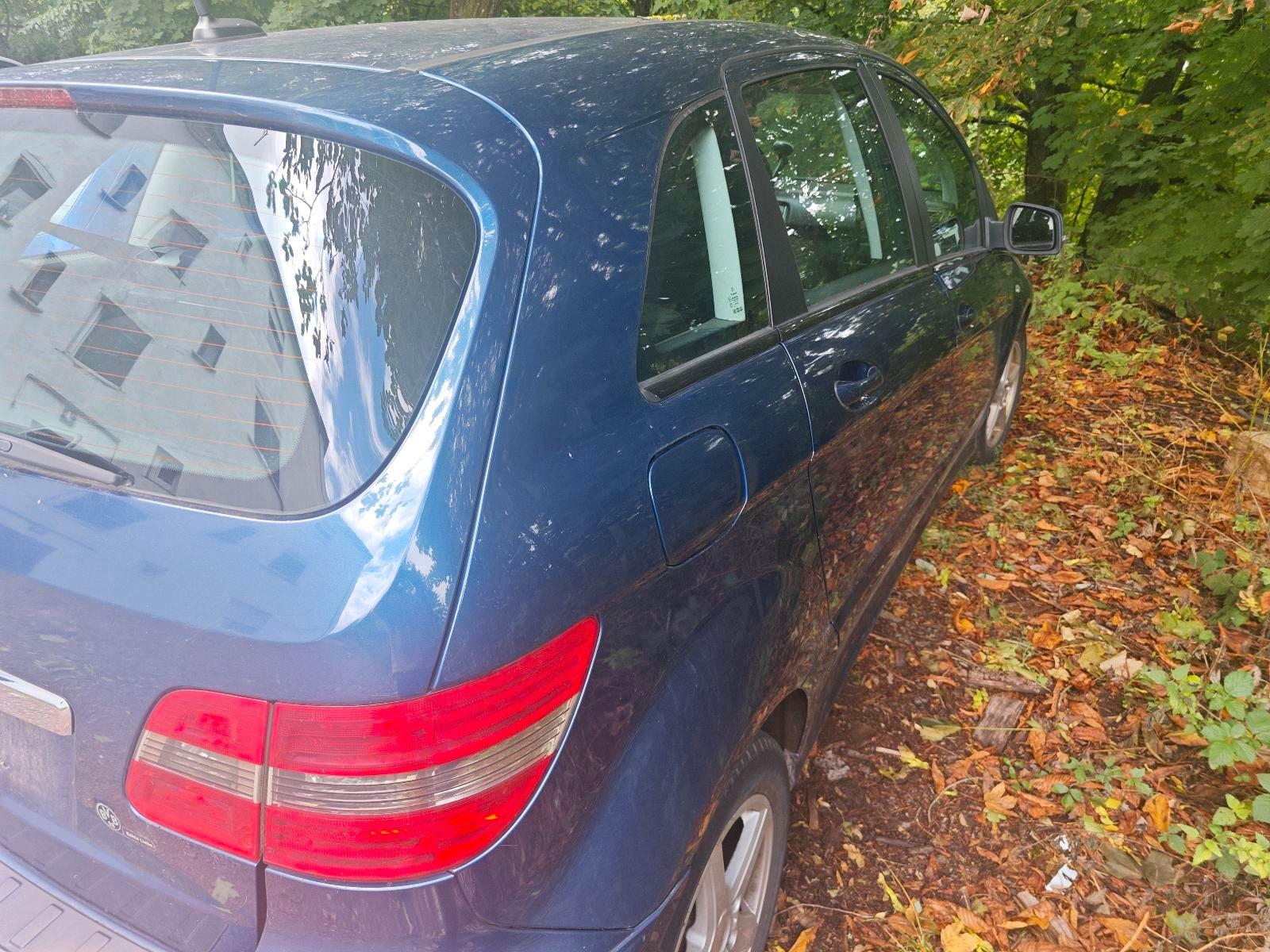 Mercedes-Benz B180 2009 — photo 9