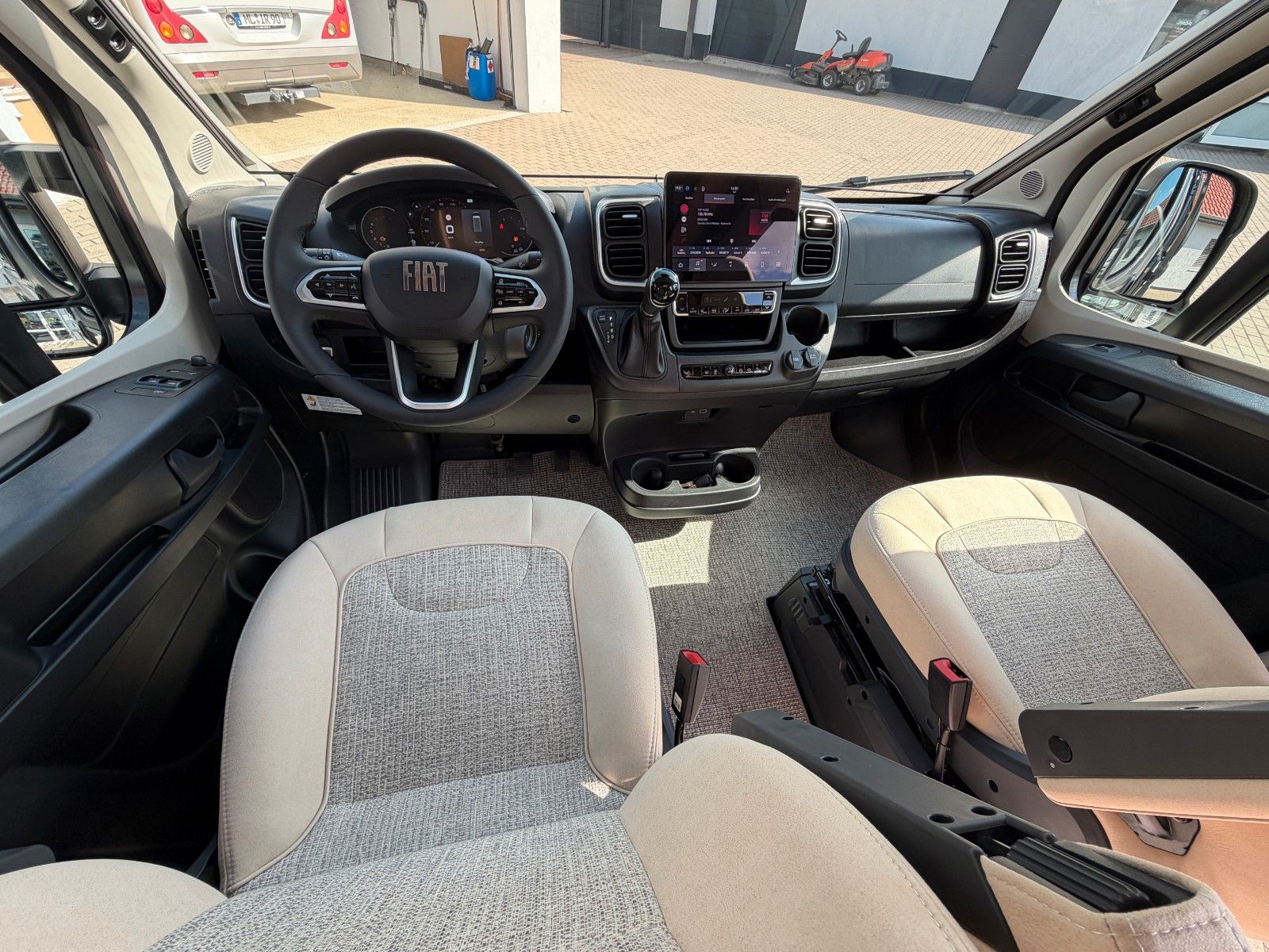 Fahrzeugabbildung Malibu Van Relax 640 LE R exclusive
