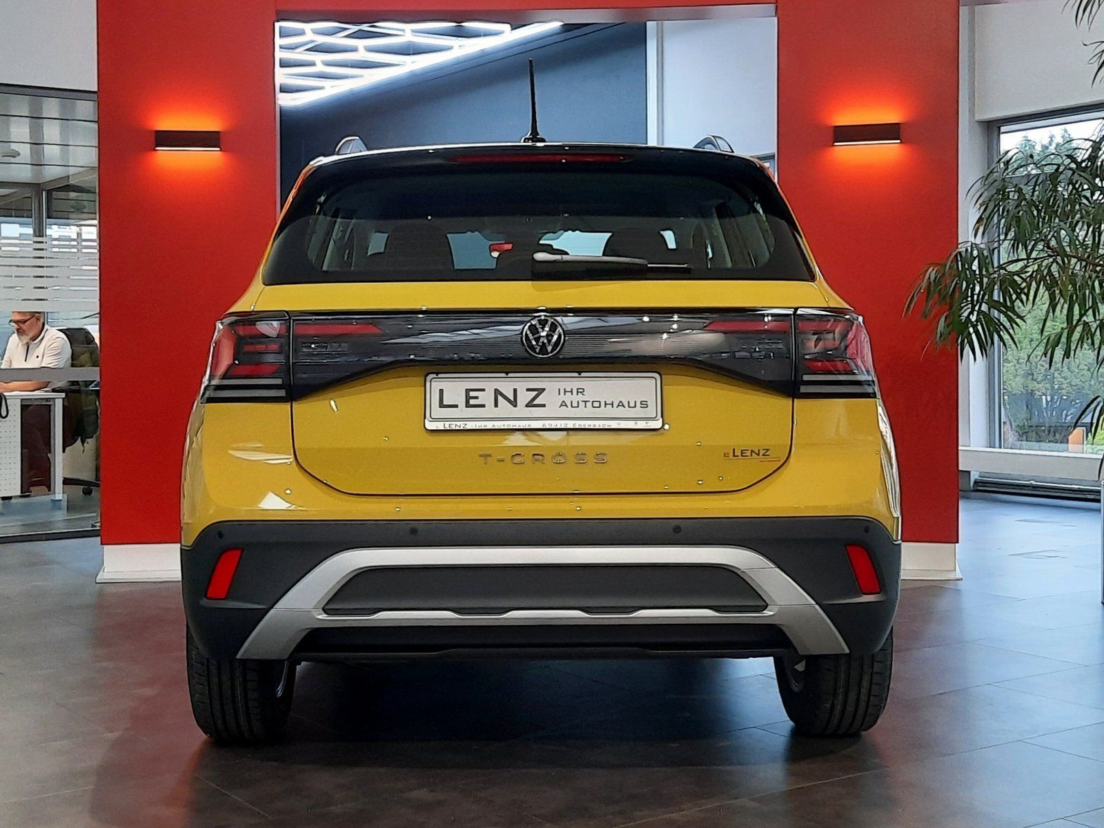 Fahrzeugabbildung Volkswagen T-Cross Life TSI *LED*PDC*ACC*Sitzhzg*App-Conn*