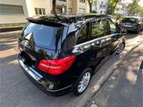 Mercedes-Benz B 180 Autotronic - gepflegt und unfallfrei - Mercedes-Benz: Autotronic