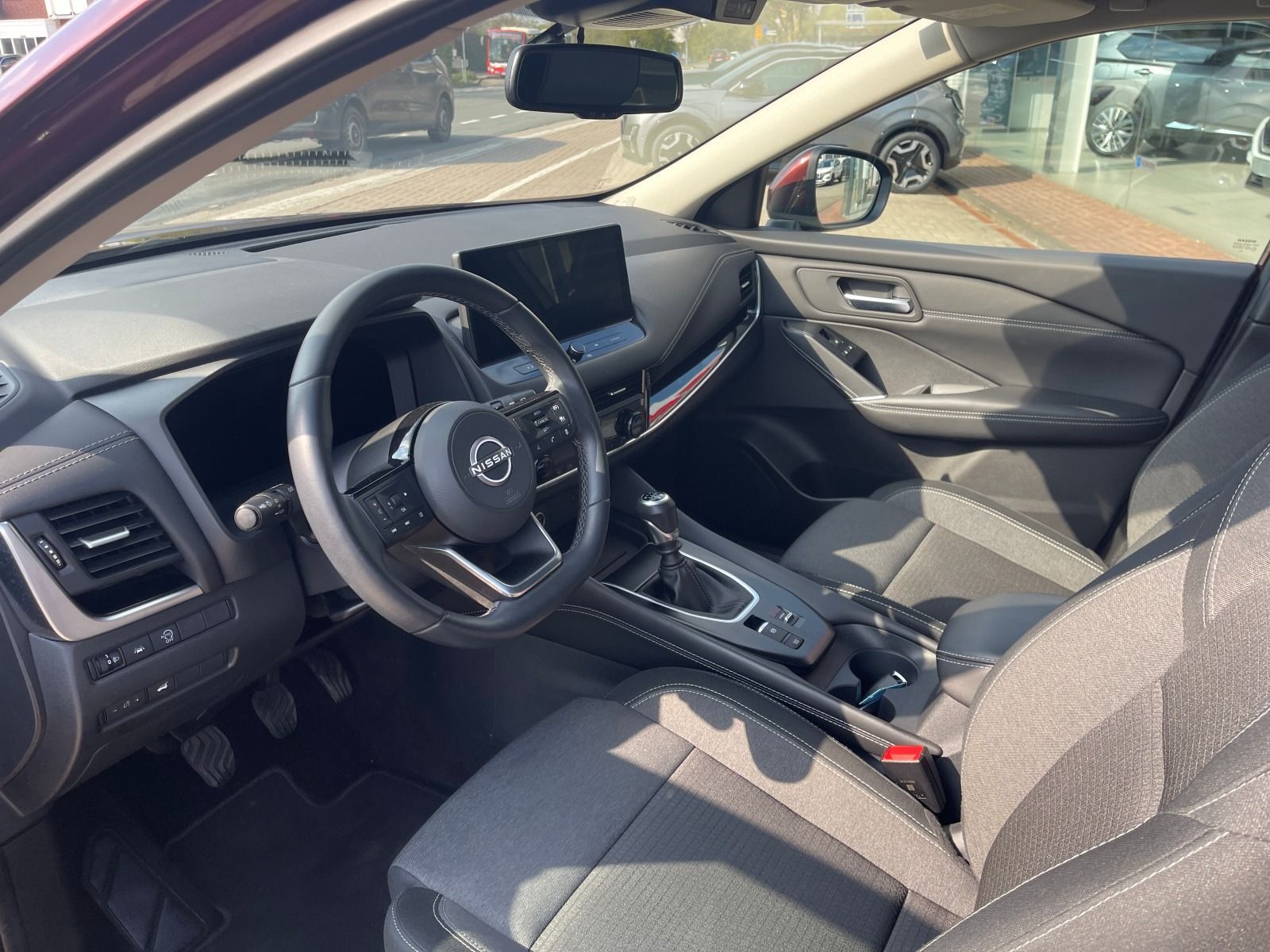 Fahrzeugabbildung Nissan Qashqai 1.3 Mild-Hybrid N-Connecta AHK/Kamera/LE