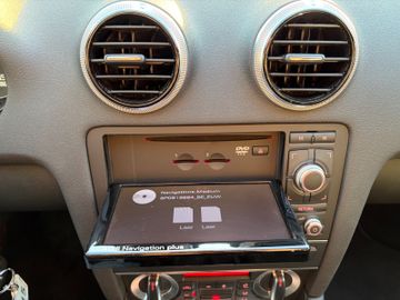 Bild 18 Audi A3 Cabriolet S line Sportpaket / plus XENON+NAVI